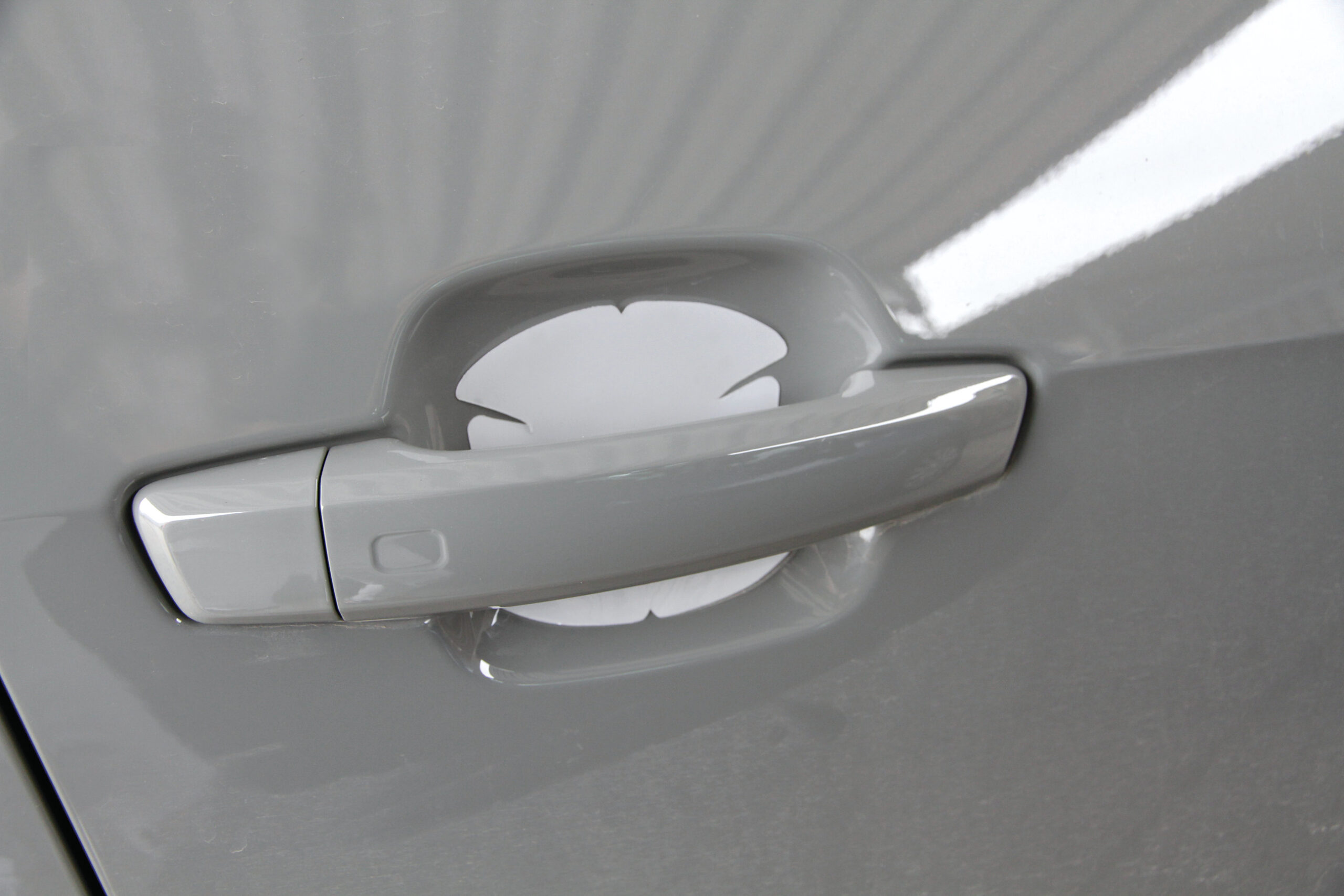 Pellicole antigraffio per incavi maniglie, set 4 pz - 8x8 cm - immagine 3