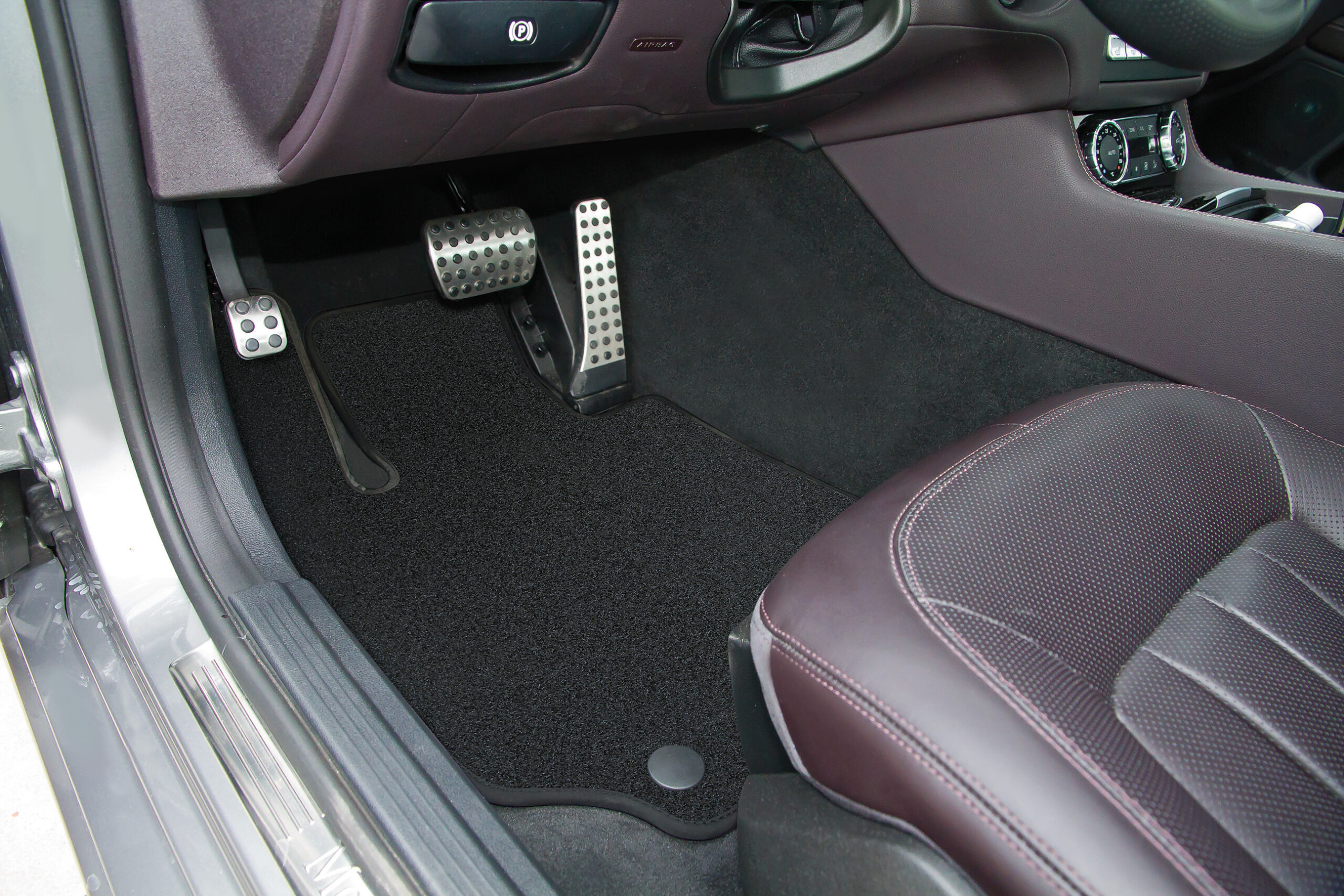 Set tappeti su misura in moquette - compatibile per Mercedes Classe E 4p (03/02>02/09) - Mercedes Classe E sw (03/03>08/09) - immagine 7