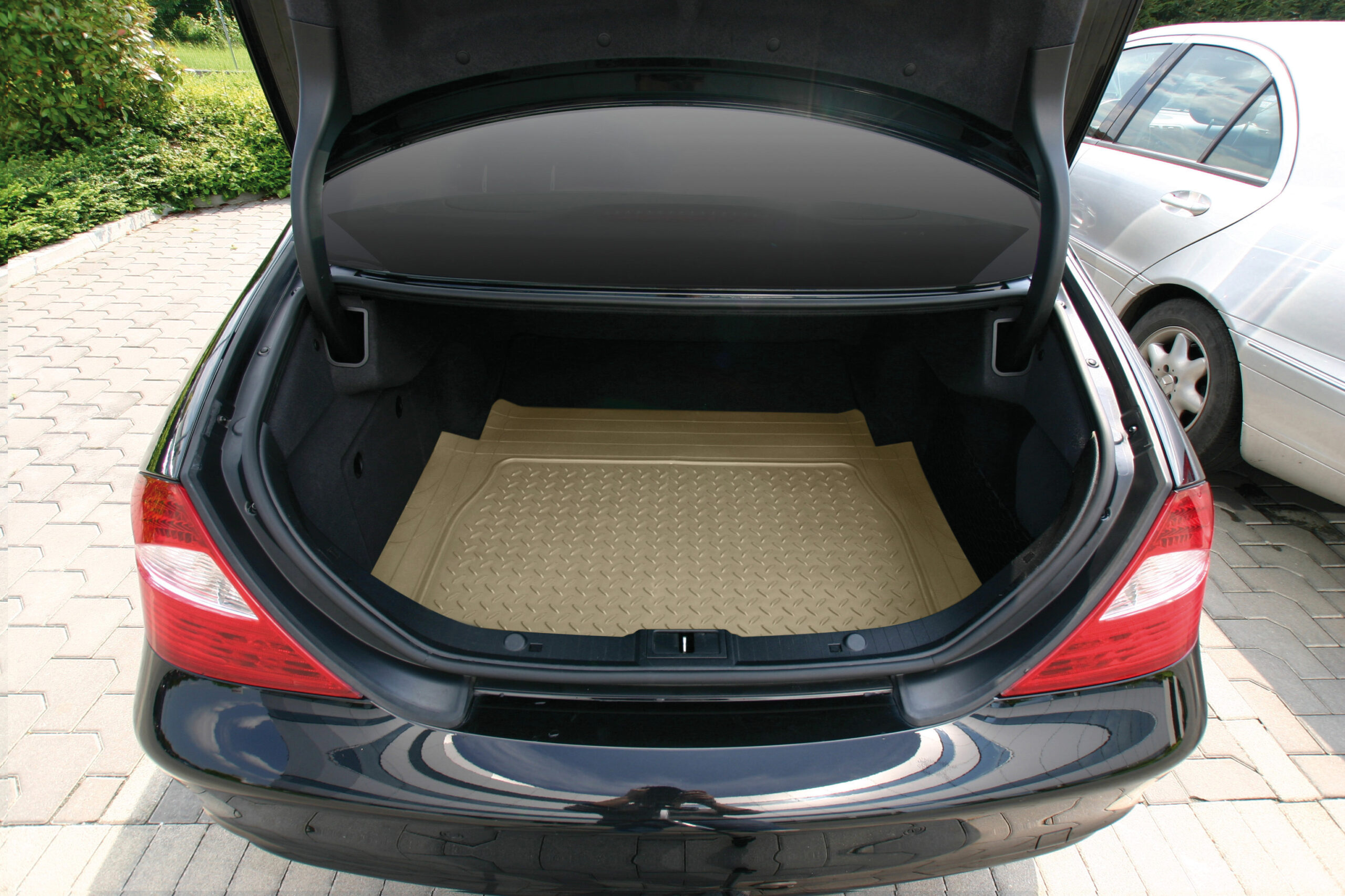 Total Protection, tappeto baule - M - 80x126 cm - Beige 3 Total Protection, tappeto baule - M - 80x126 cm - Beige - immagine 3