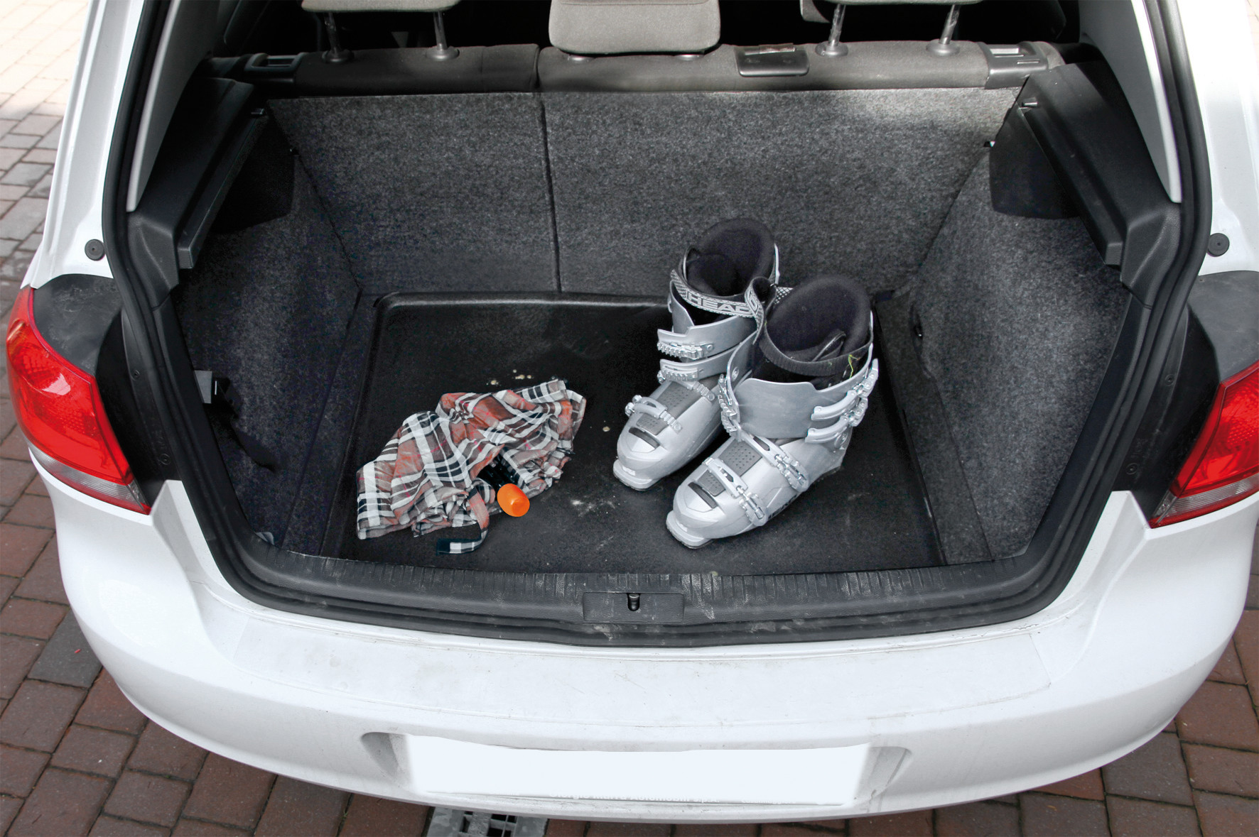 Tappeto antiscivolo per baule - 120x100 cm 4 Tappeto antiscivolo per baule - 120x100 cm - immagine 4