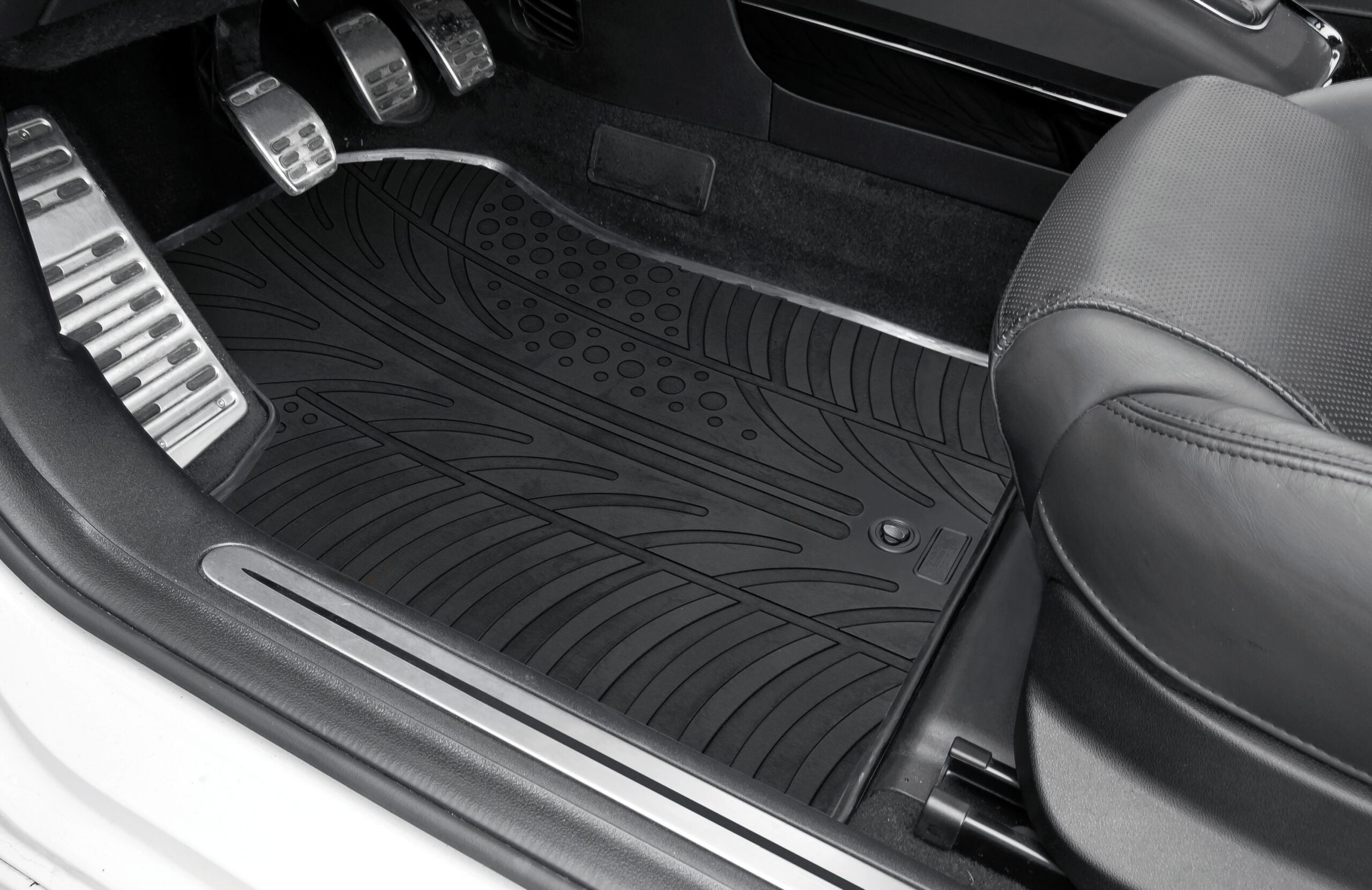 Set tappeti su misura in gomma - compatibile per Alfa Romeo Giulietta (04/10>04/21) - immagine 2