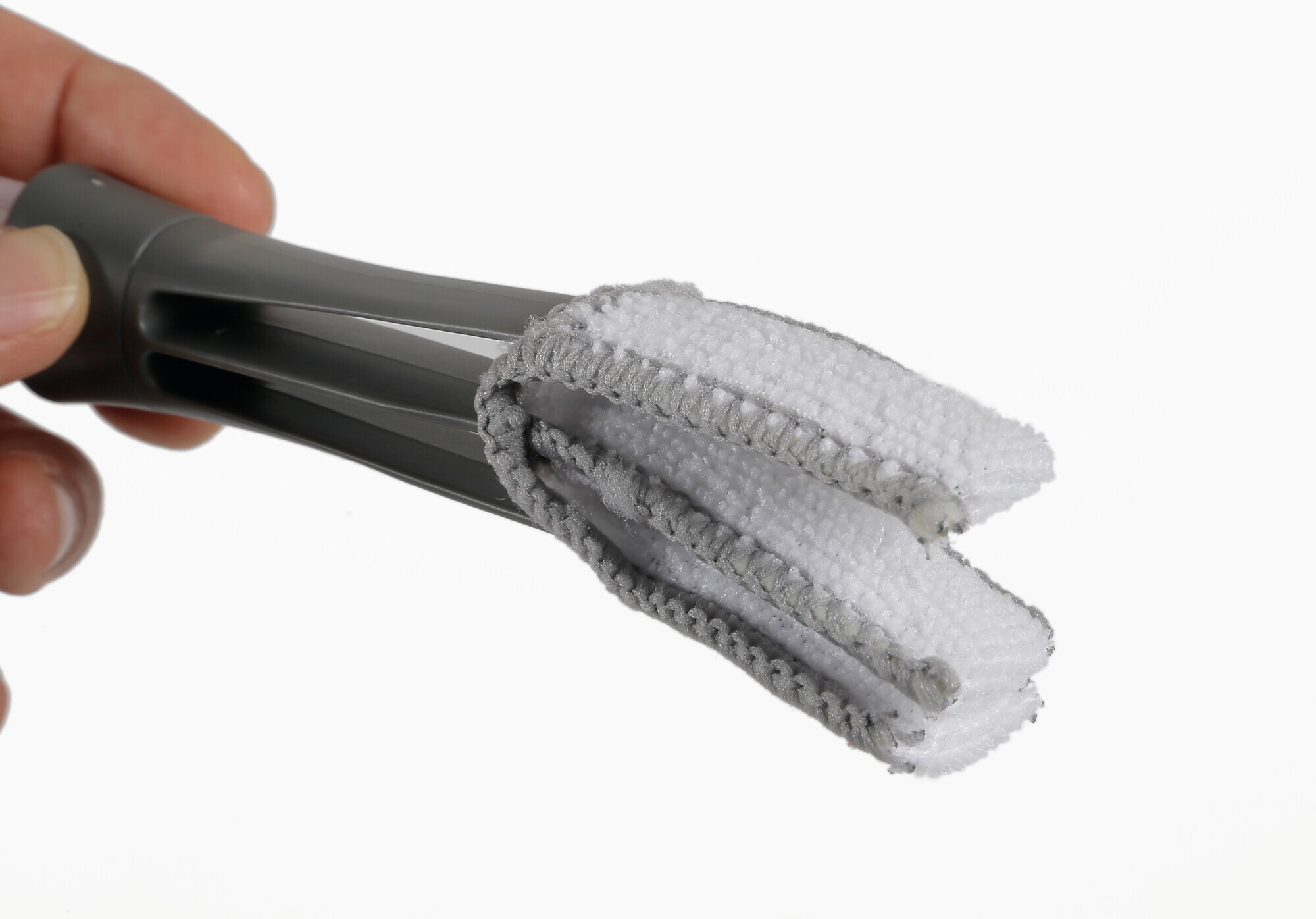Brush 2 in 1, spazzola pulizia per bocchette di ventilazione e cruscotto - immagine 7