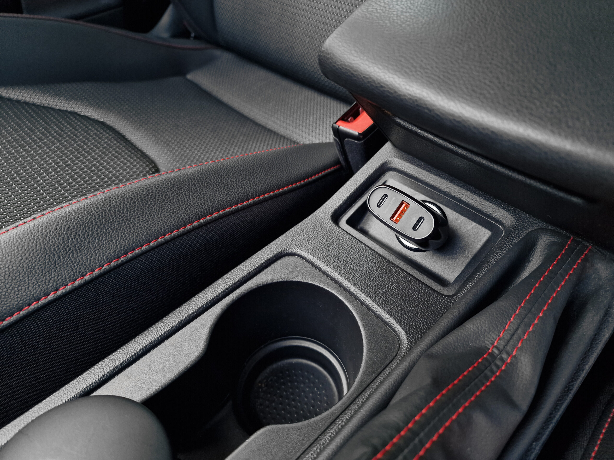 Rocket 3 Pro, caricabatteria 3 porte Usb - PD / QC 3.0 - 40W - 12/24V - immagine 4