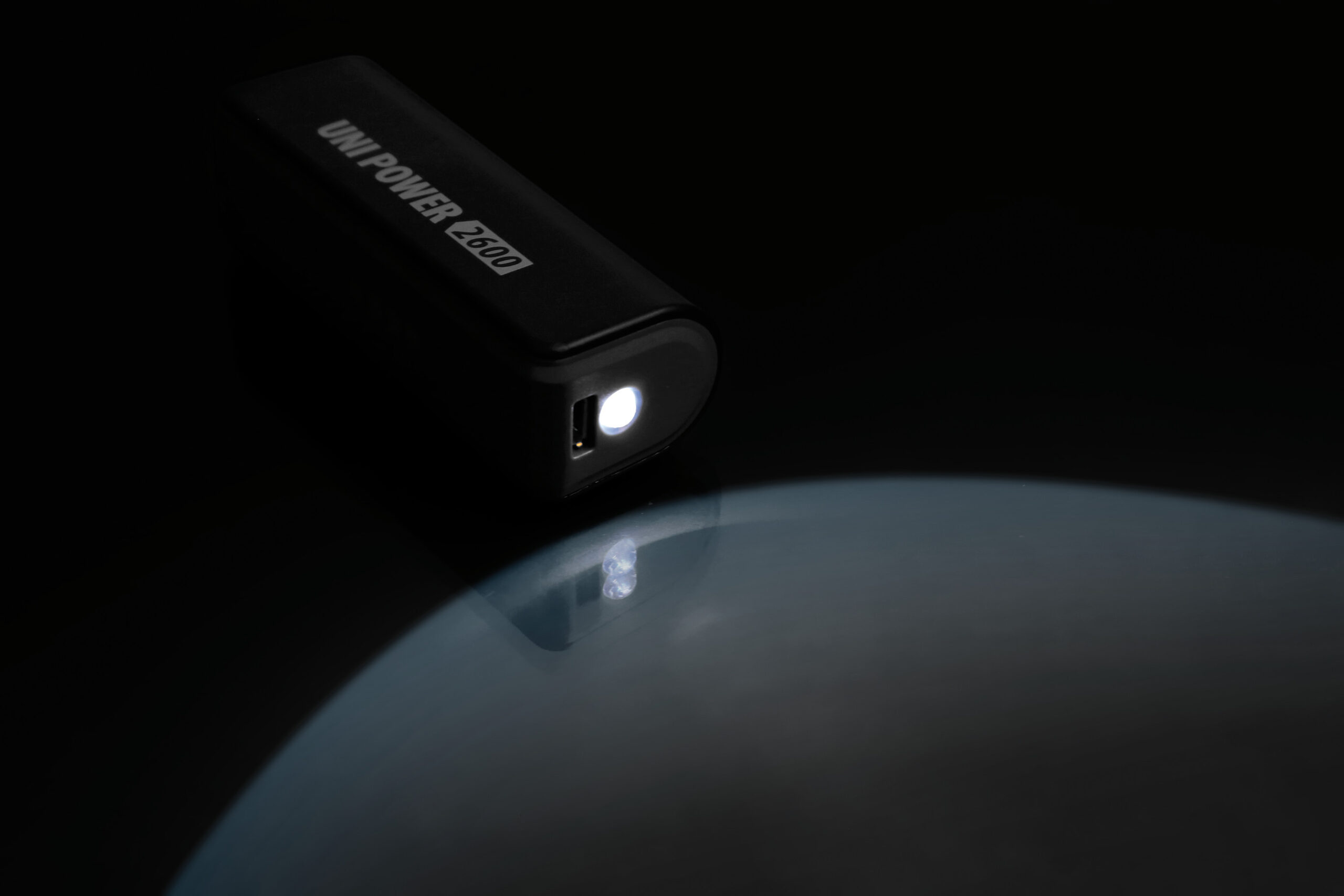 Uni-Power 2600 power-pack con cavo universal Apple / Micro Usb - immagine 8