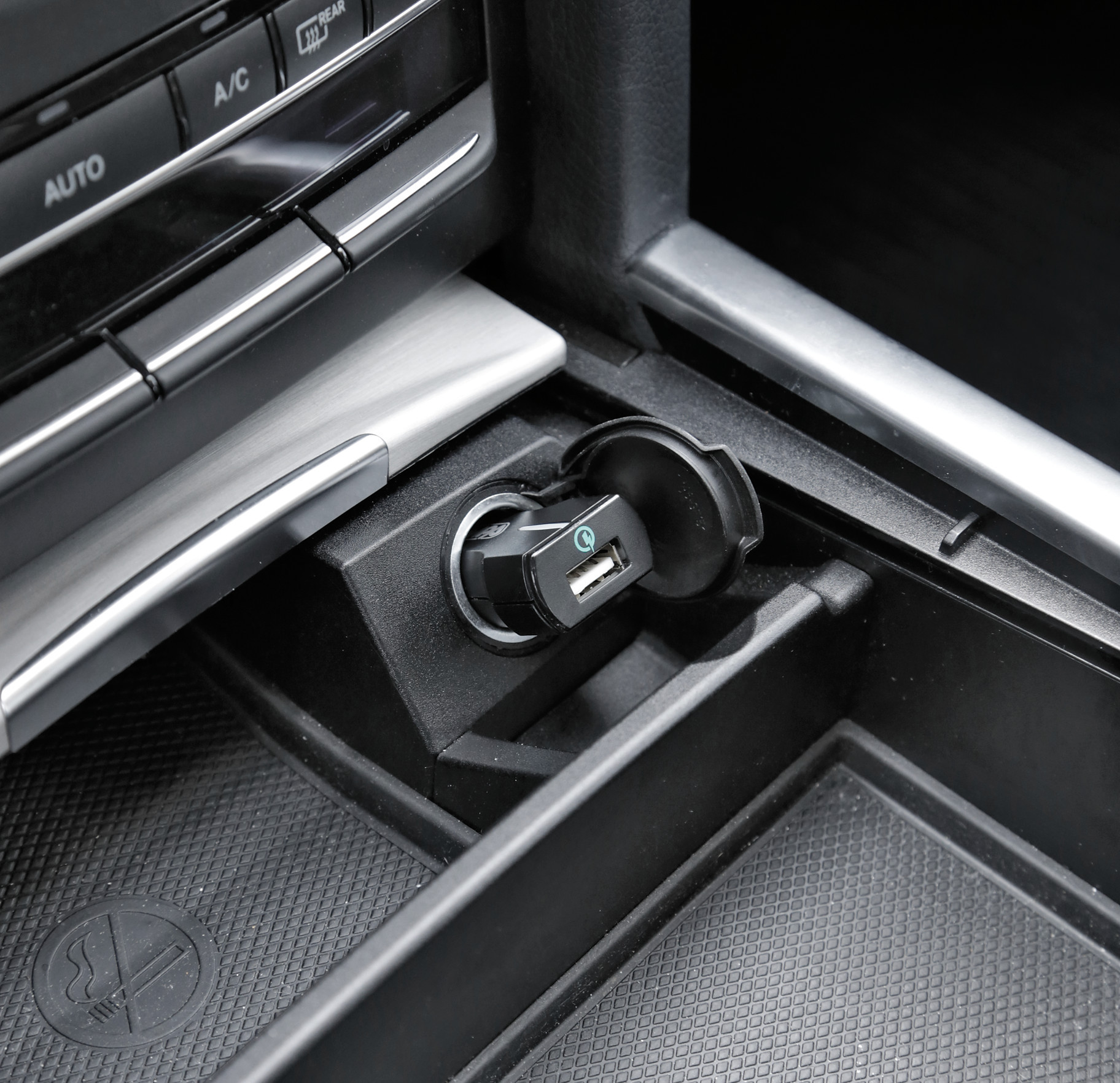 Caricabatteria 1 porta Usb - Qualcomm Quick Charge - 3000 mA - 12/24V - immagine 4