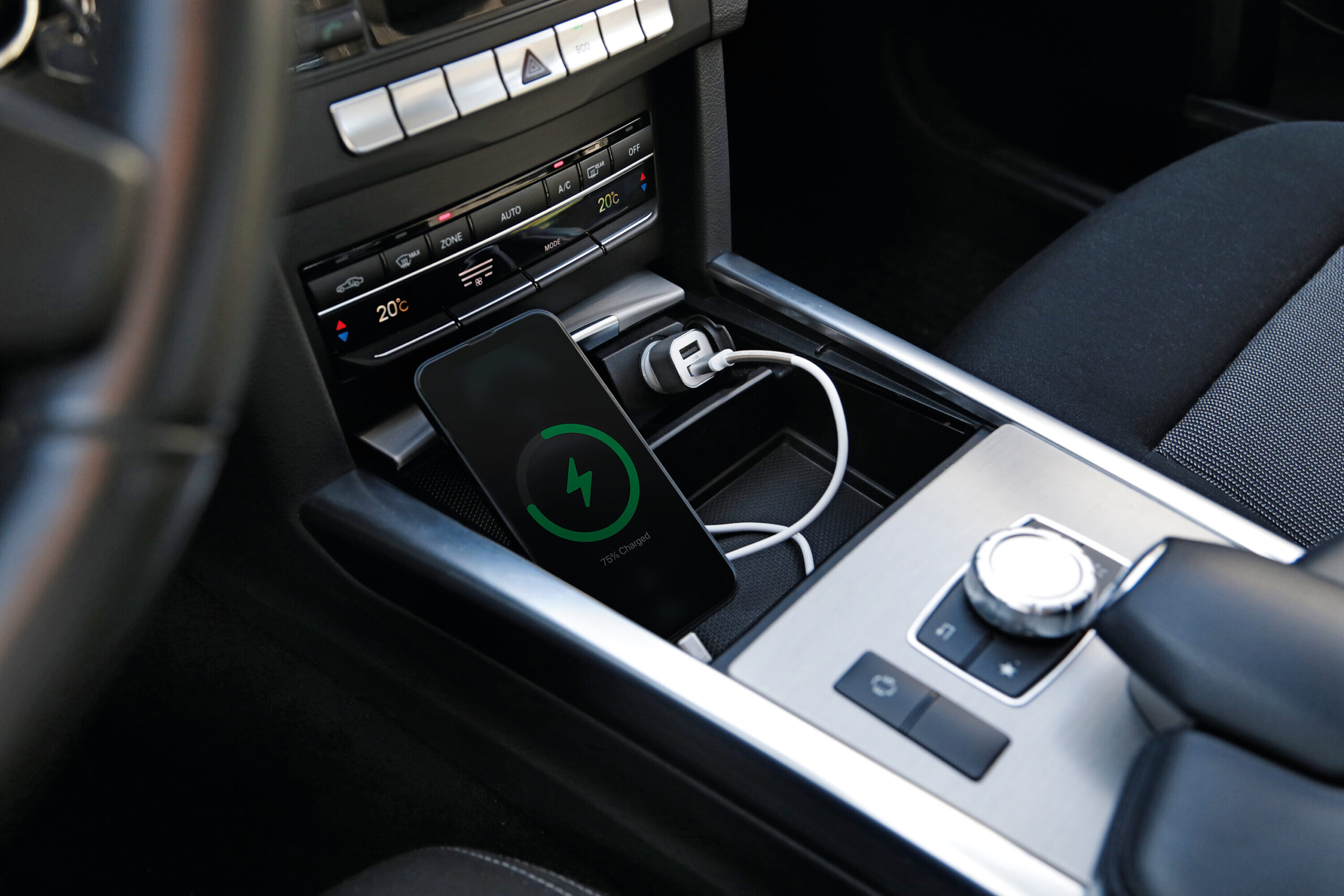 Kit 2 in 1 Lightning - Fast Charge - 12/24V - immagine 5