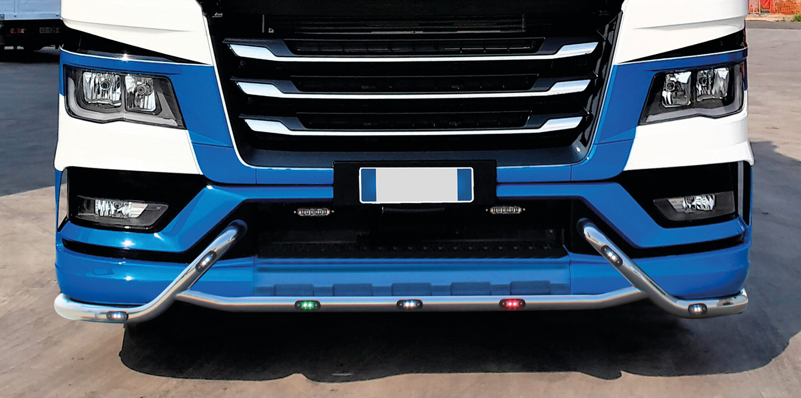 Barra paraurti con portatarga, stile H, 11 fori - compatibile per Man TGX (07/20>) - immagine 2