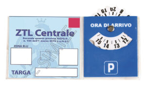 Porta certificato con disco orario in PVC