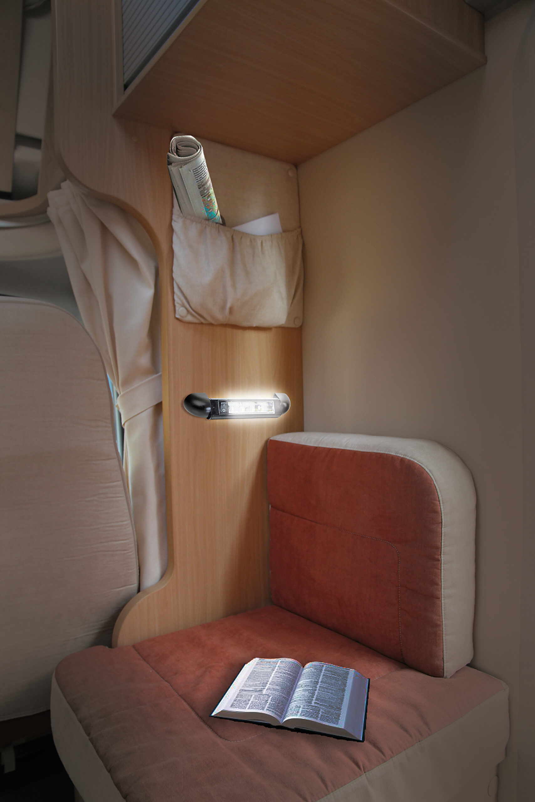 Pivot-4, luce di cortesia a 4 led, 12/24V - immagine 5