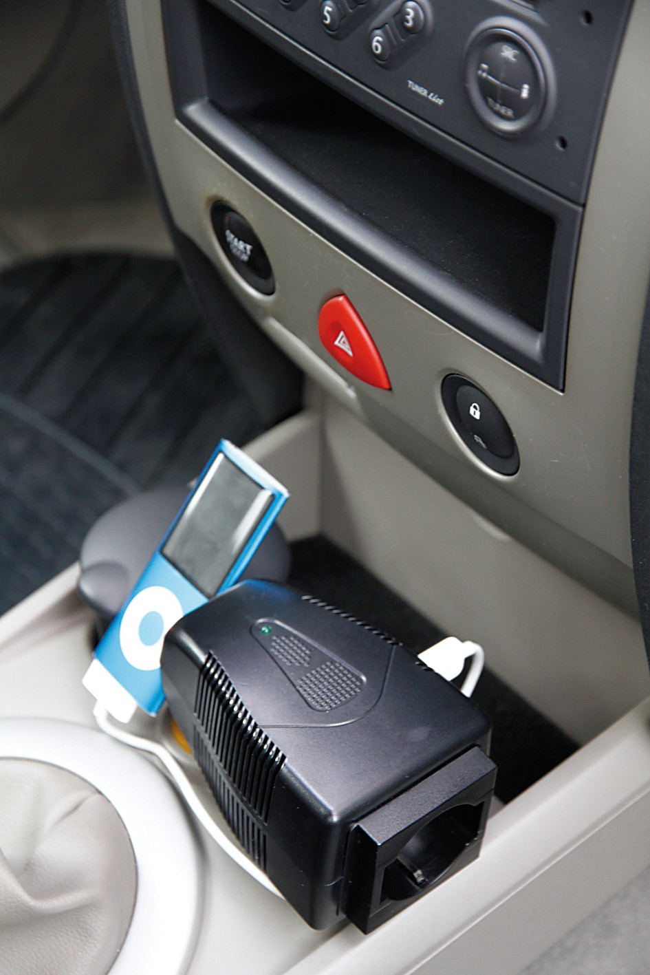 Power Inverter 175, trasformatore 12V > 220V - immagine 6