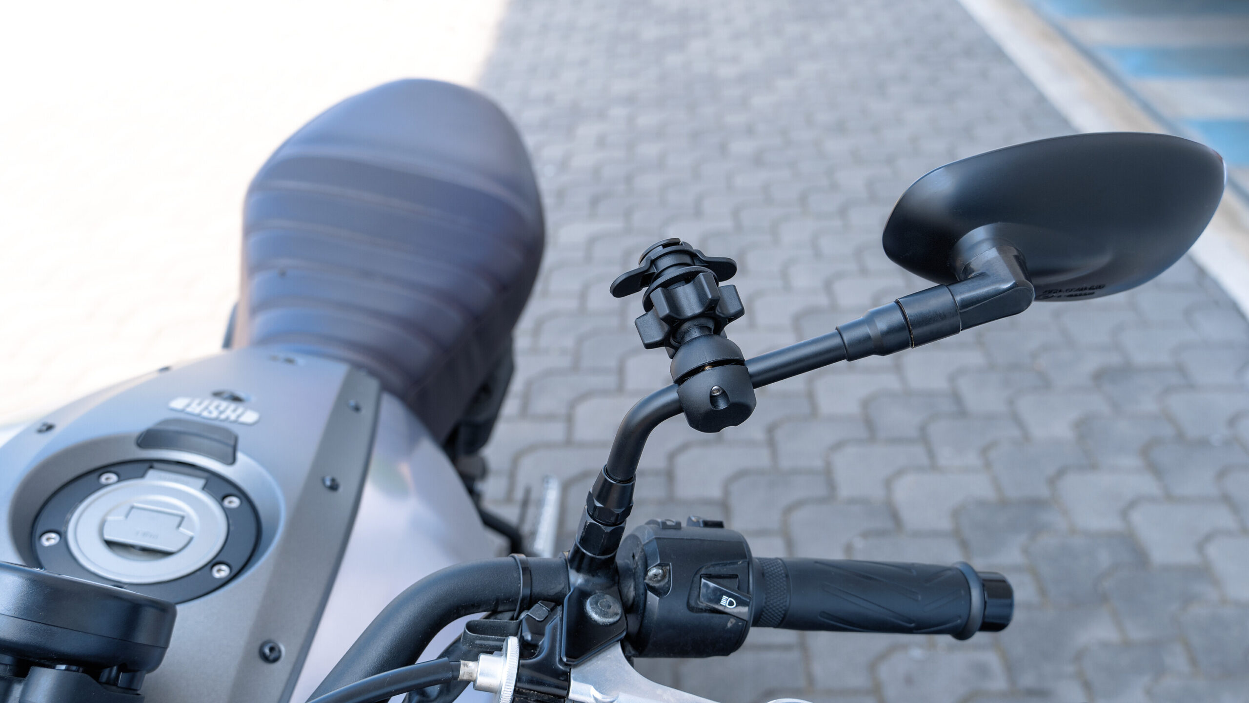 Mirror, supporto con attacco per specchietti e traversini Ø 9-14 mm - immagine 7