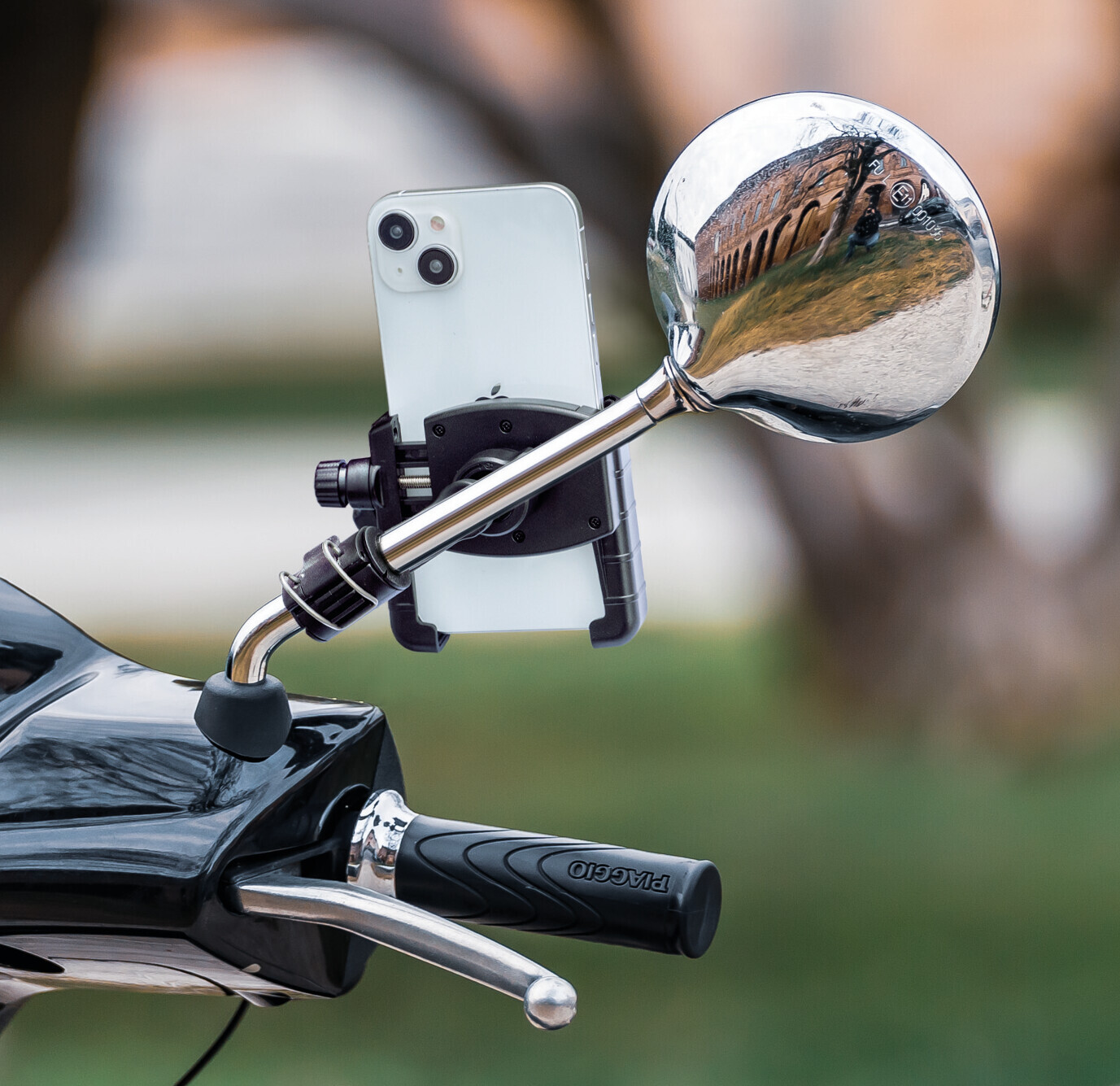 Smart Scooter Grip, porta telefono universale per scooter 4 Smart Scooter Grip, porta telefono universale per scooter - immagine 4