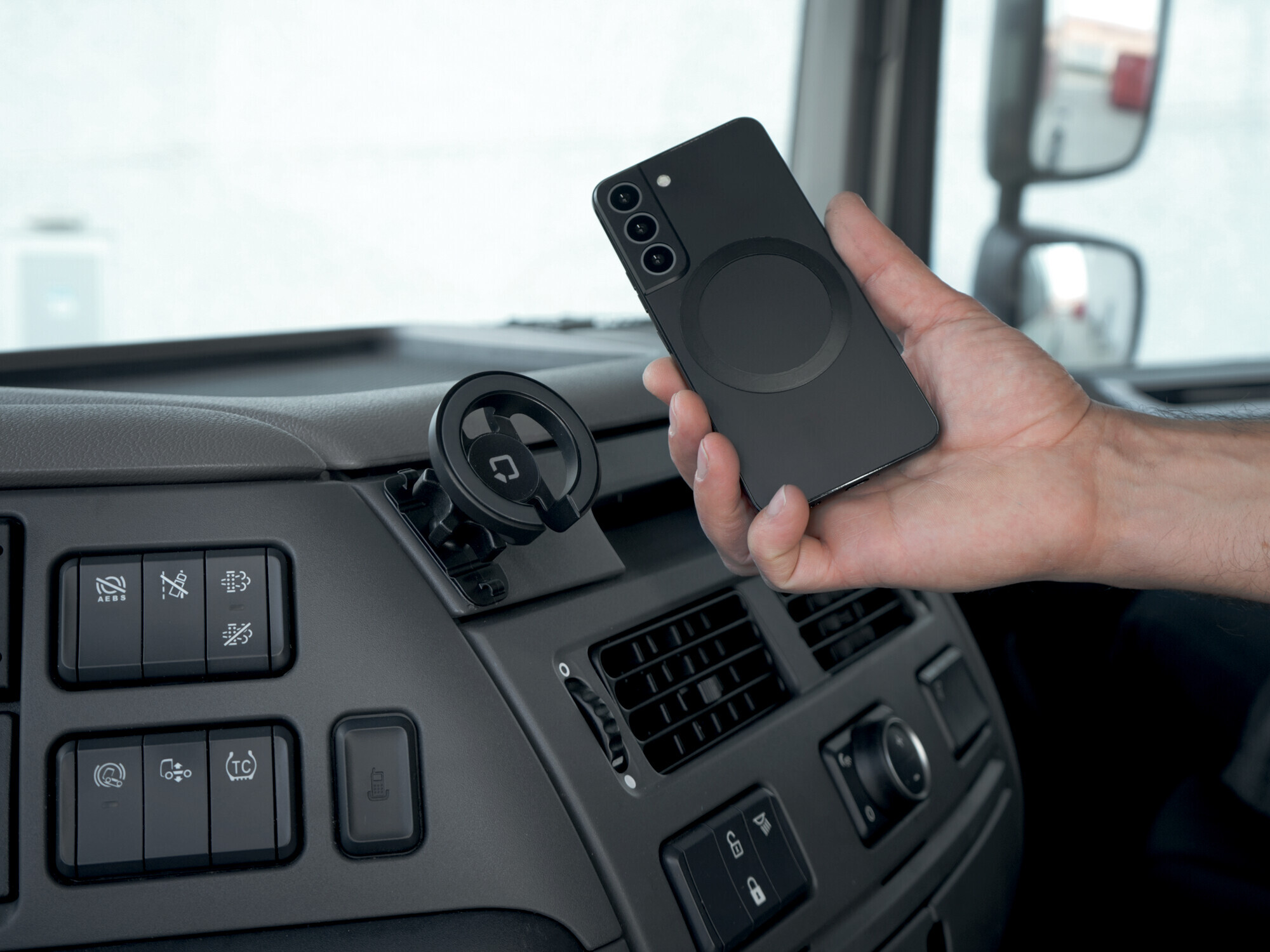 Mag Pro Stick, Porta telefono magnetico con attacco adesivo 13 Mag Pro Stick, Porta telefono magnetico con attacco adesivo - immagine 13