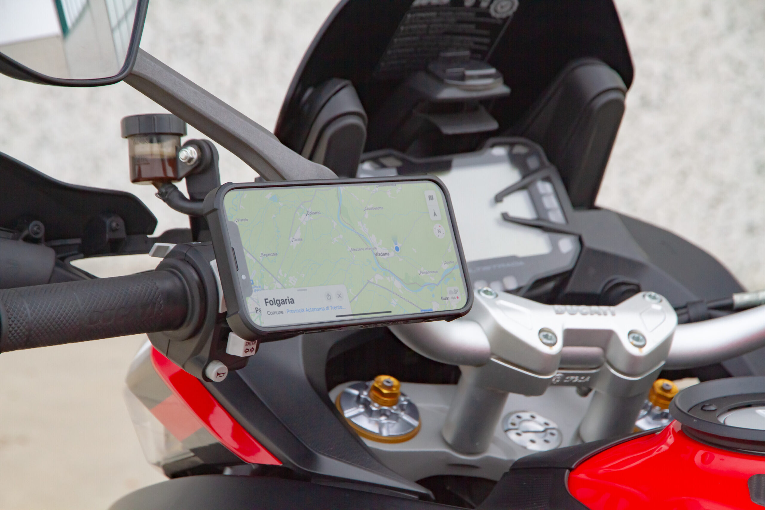 Mag Case, custodia specifica con attacco DuoLock e anello magnetico integrato - iPhone 16 Pro Max - immagine 5