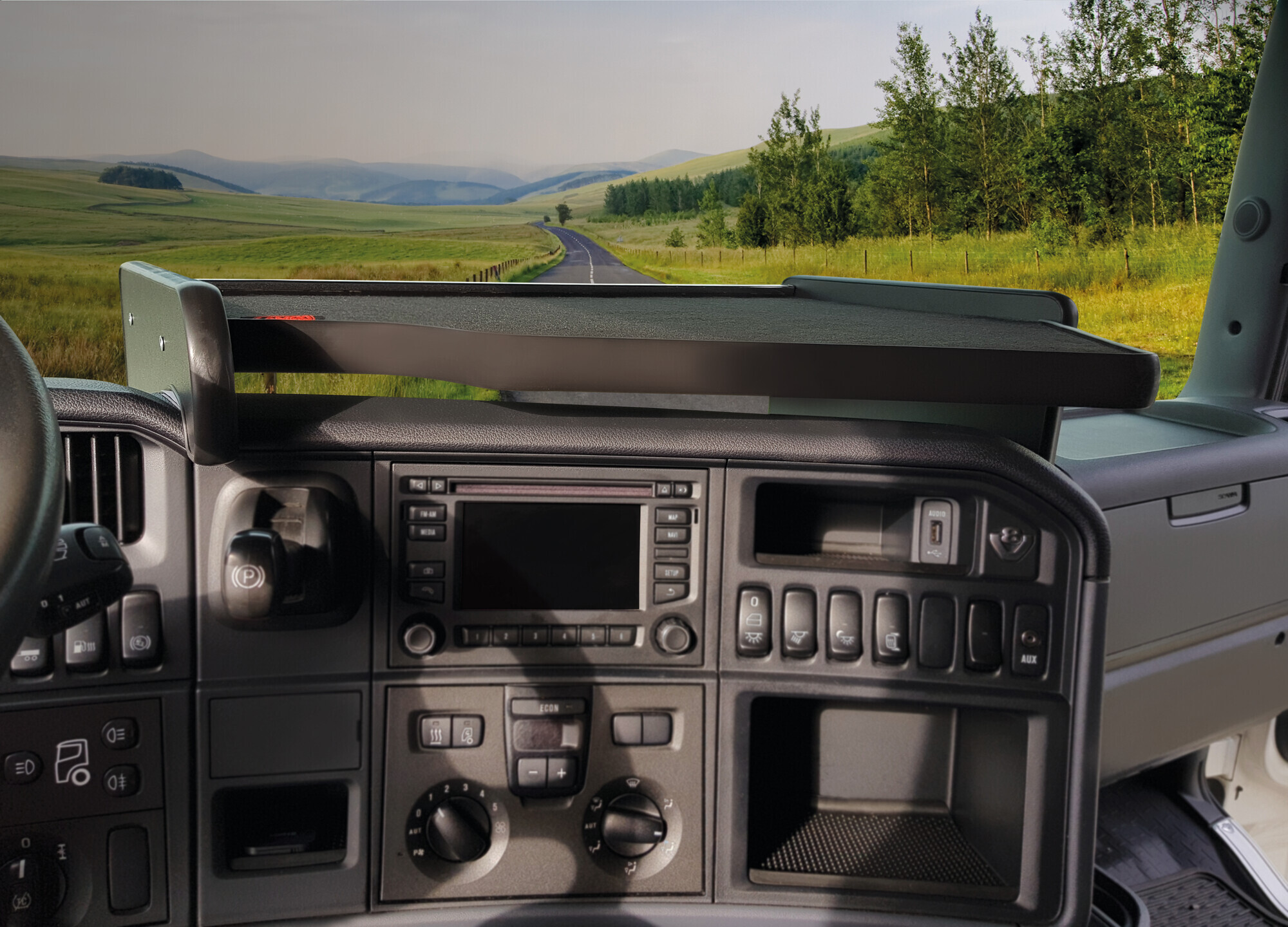 Tavolino per cruscotto - Centrale - compatibile per Scania R Serie 5 (03/04>08/09) - Scania R Serie 6 (09/09>08/13) - Scania R Serie 6 - Streamline (09/13>12/17) - Scania G Serie 5 (03/04>08/09) - Scania G Serie 6 (09/09>08/13) - Scania G Serie 6 - Streamline (09/13>12/17) - immagine 3