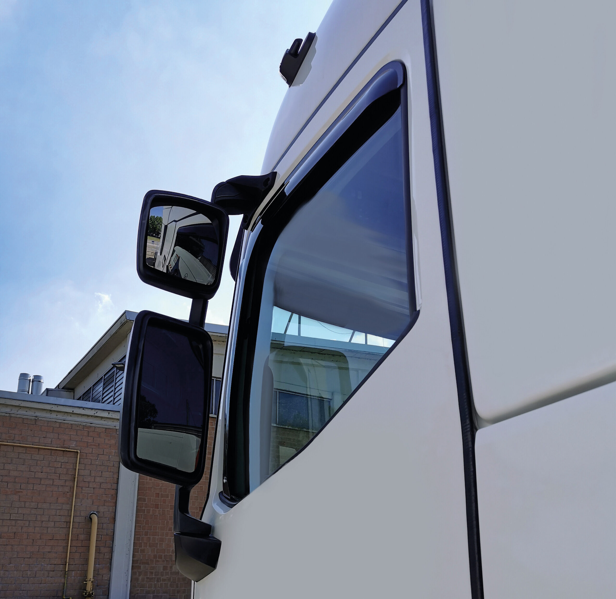 Set deflettori aria in policarbonato - compatibile per Renault T (06/13>) - immagine 2