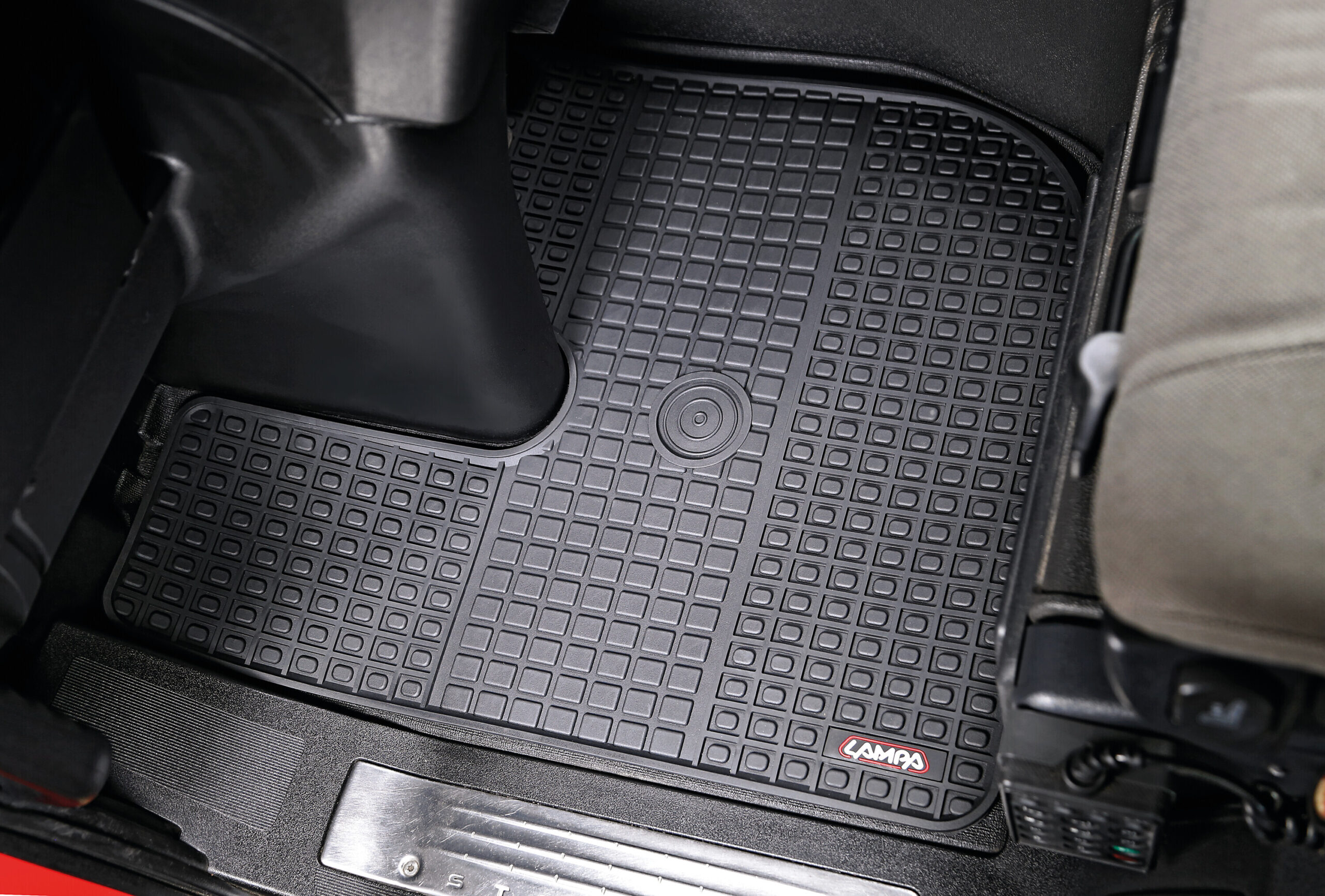 Coppia tappeti su misura in Eco Gomma - compatibile per Iveco Trakker (09/04>06/21) - Iveco Stralis (08/02>12/12) - Iveco Stralis (07/12>12/19) - Iveco Stralis Hi-Way (07/12>08/16) - Iveco Stralis XP (09/16>12/19) - immagine 5