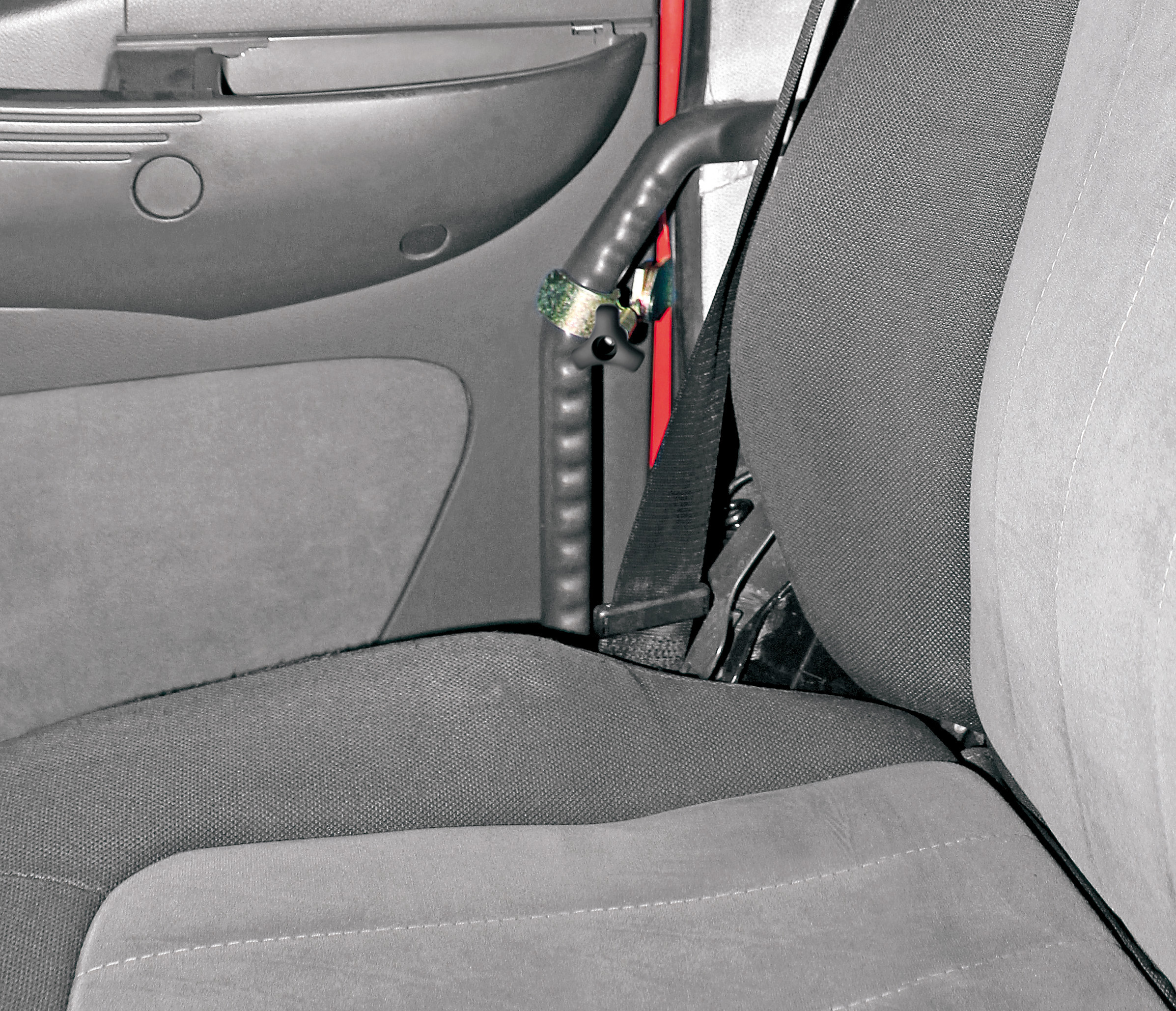 Serrature interne aggiuntive per cabina camion - compatibile per Iveco Eurocargo (10/91>) - Iveco Eurostar (04/92>09/04) - Iveco Eurotech (04/92>09/04) - Iveco Stralis (08/02>12/12) - Iveco Stralis (07/12>12/19) - Iveco Stralis Hi-Way (07/12>08/16) - Iveco Stralis XP (09/16>12/19) - immagine 3