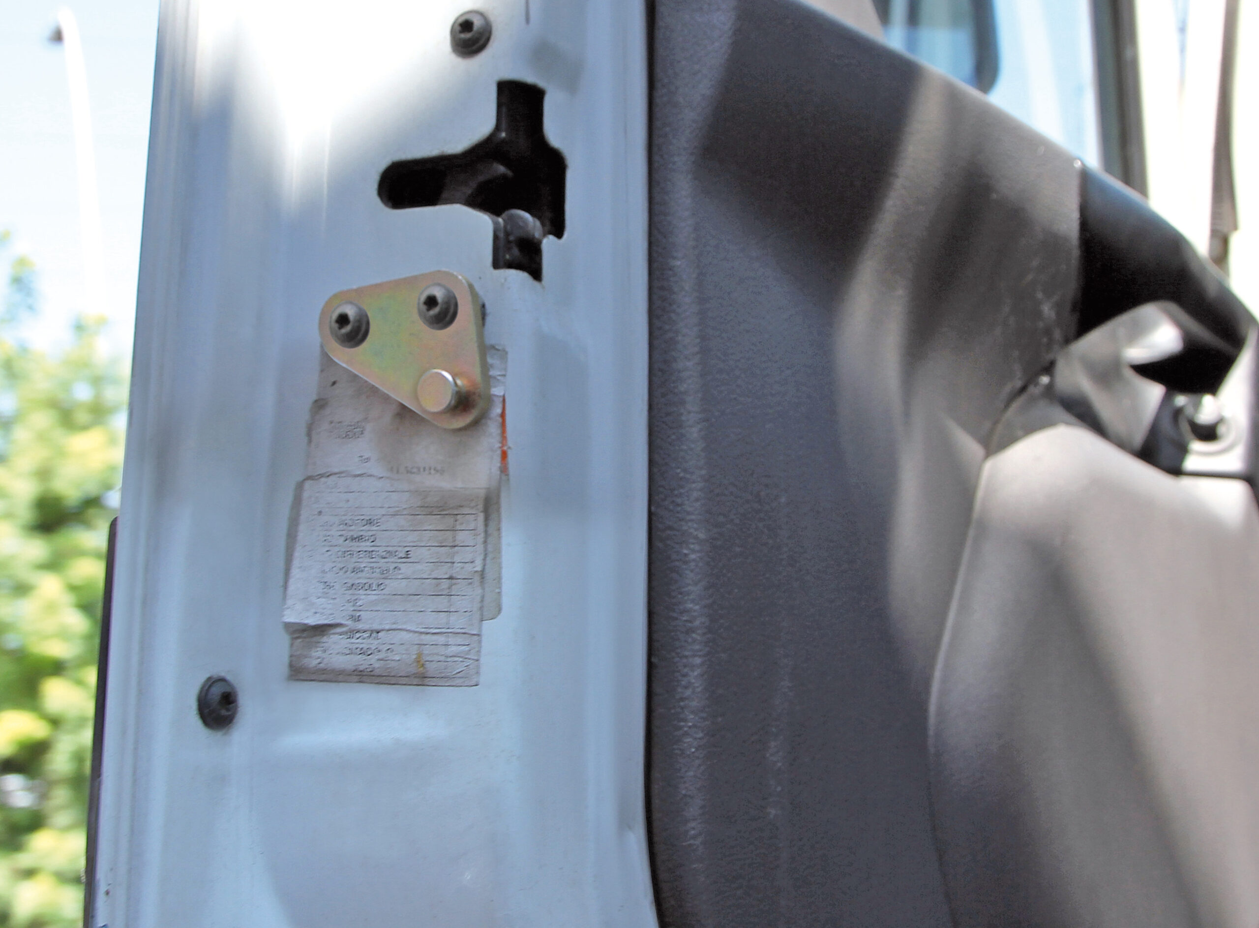 Serrature interne aggiuntive per cabina camion - compatibile per Renault Premium 1 (02/96>04/06) - Renault Premium 2 (09/05>12/13) - immagine 5