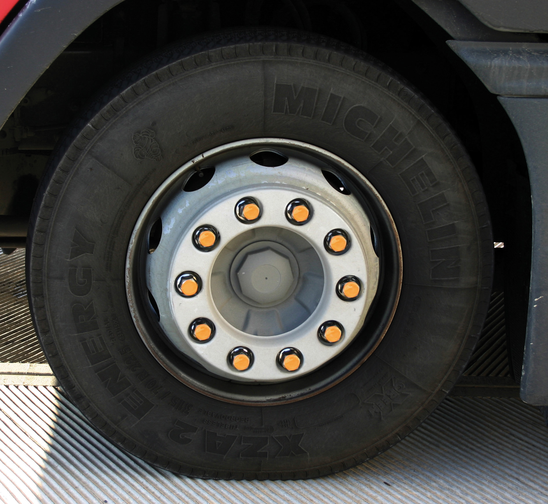 Set 10 adesivi catarifrangenti Ø 27 mm - Bianco - immagine 3