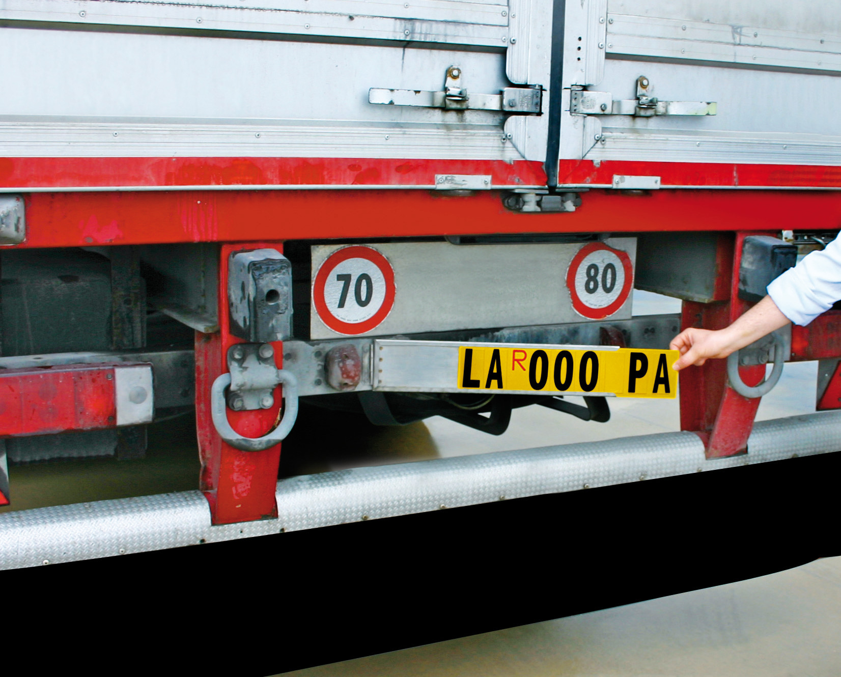 Porta targa ripetitrice in acciaio inox per rimorchi - immagine 3