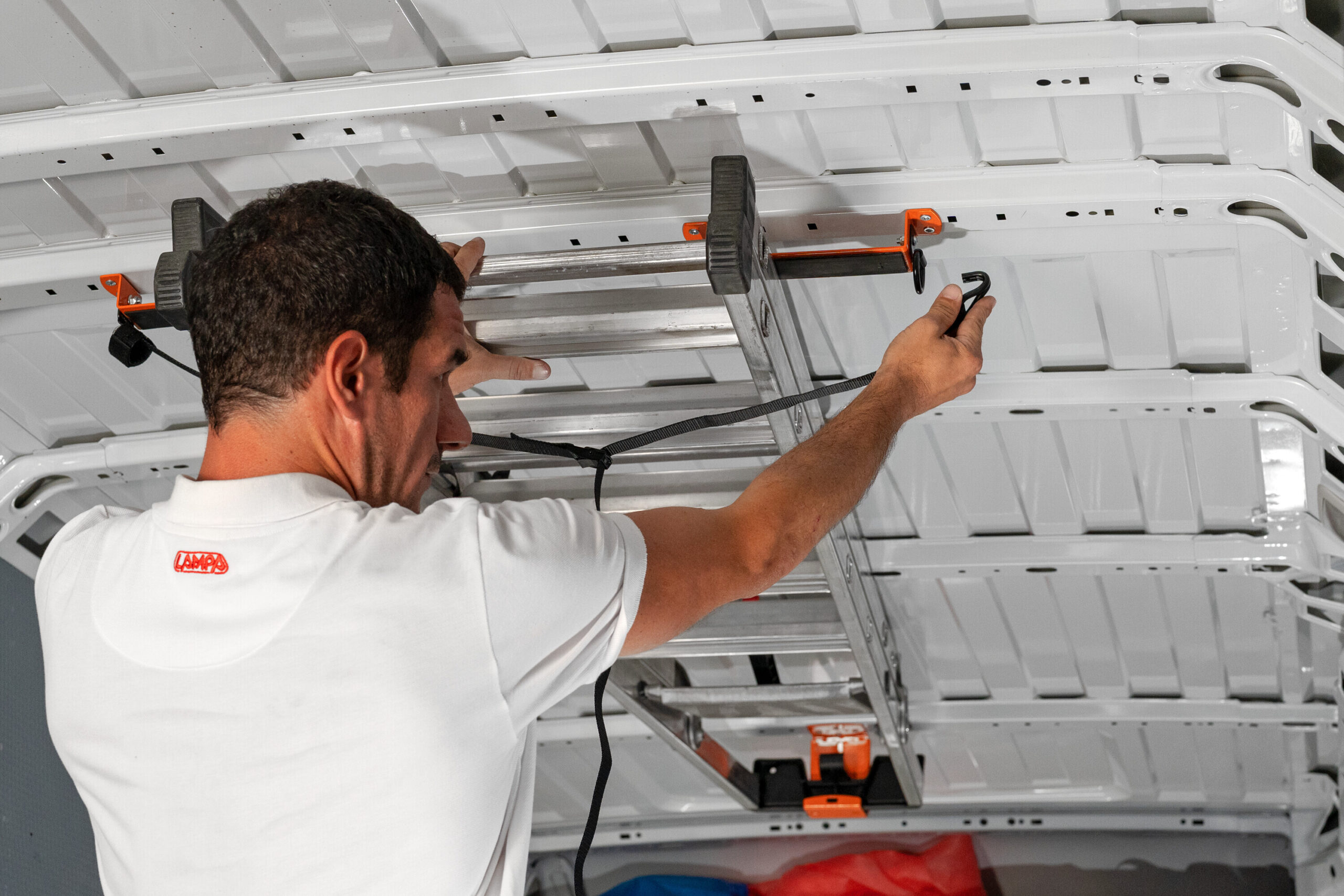 Van Ladder Holder, porta scala da interno per furgone - immagine 10