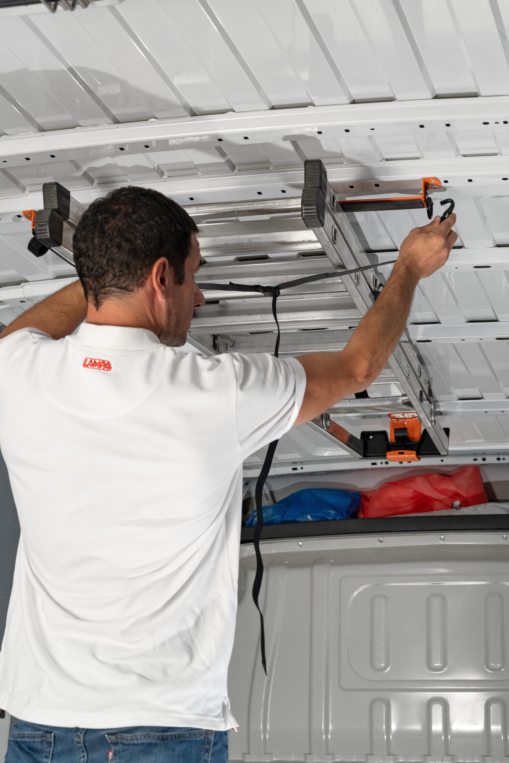 Van Ladder Holder, porta scala da interno per furgone - immagine 11