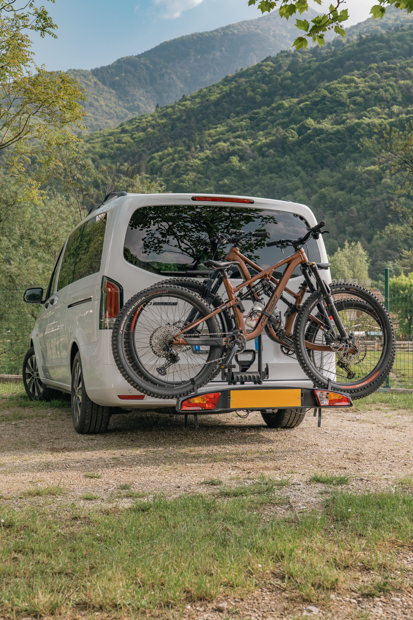 Wave 2, portabiciclette per gancio traino - 2 bici - immagine 5