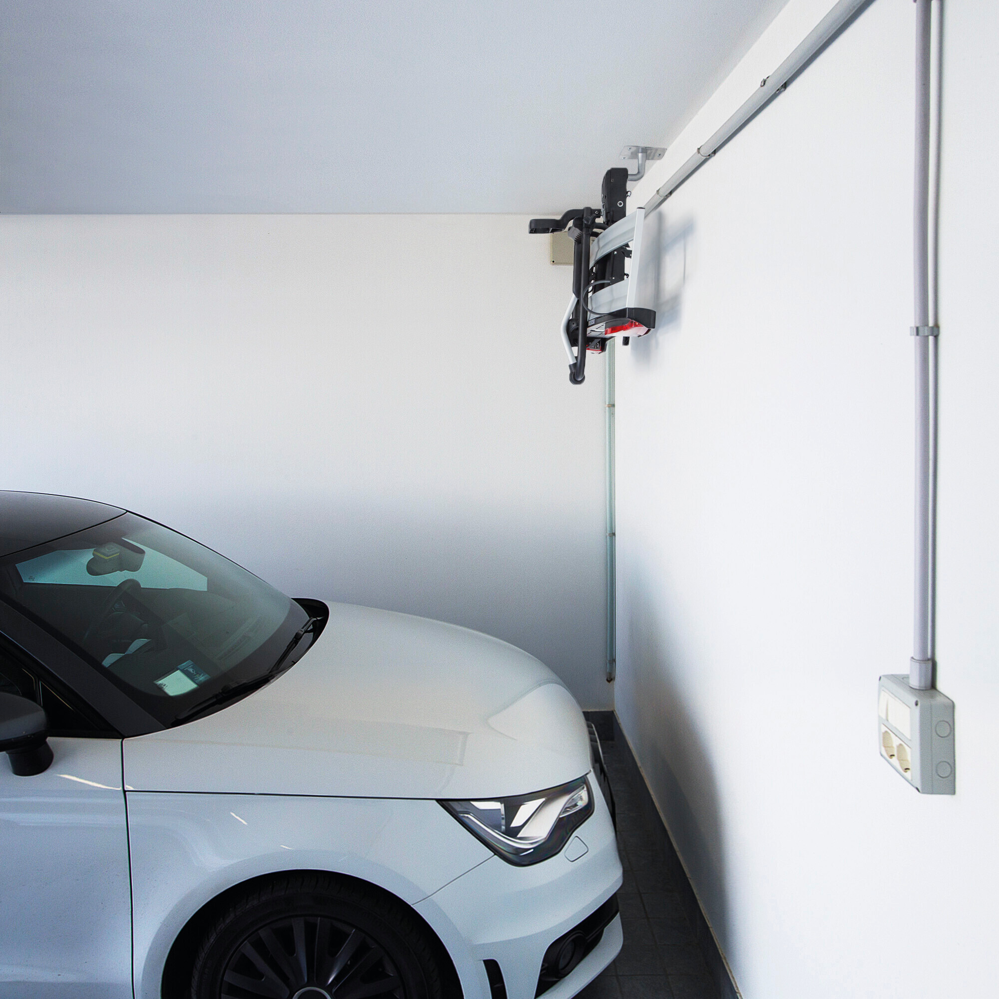 Sphere-1, supporto universale per portabiciclette posteriori a gancio traino, fissaggio a muro o soffitto - immagine 3