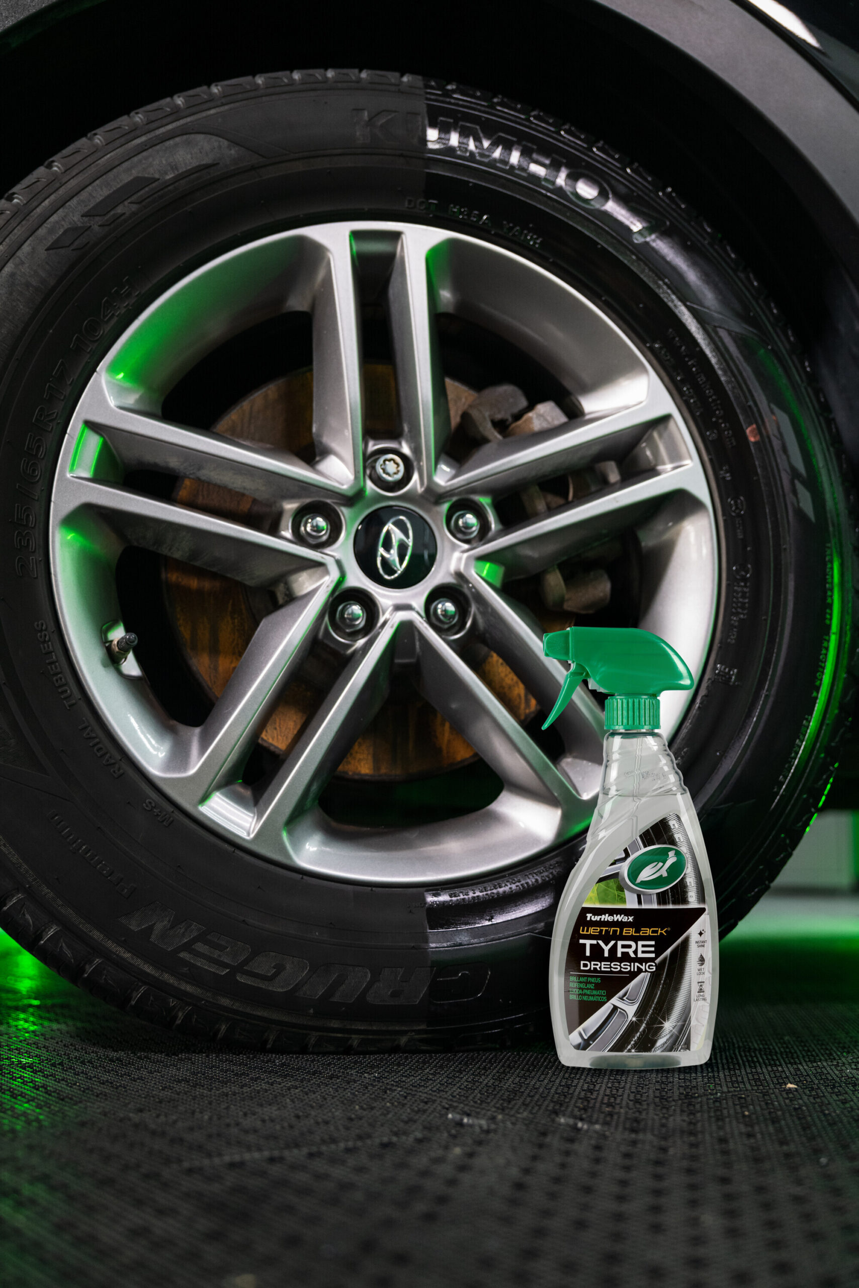 Lucida pneumatici liquido - 500 ml 2 Lucida pneumatici liquido - 500 ml - immagine 2