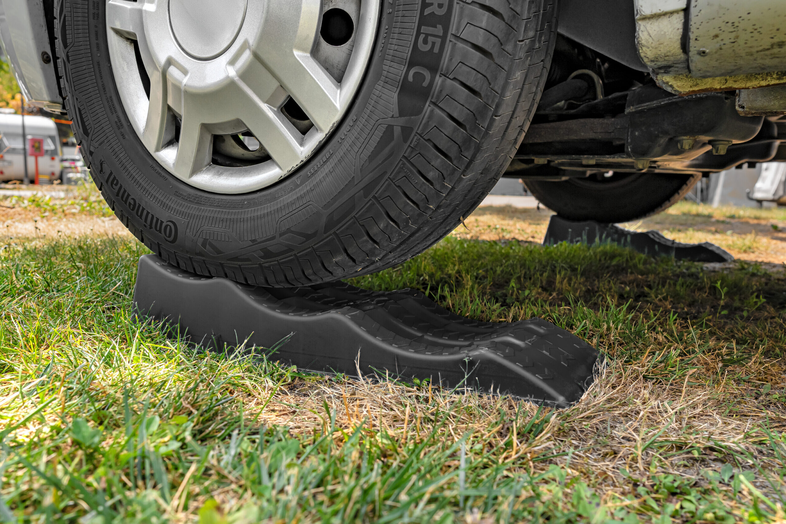 Coppia cunei livellatori e di stazionamento 6 Coppia cunei livellatori e di stazionamento - immagine 6