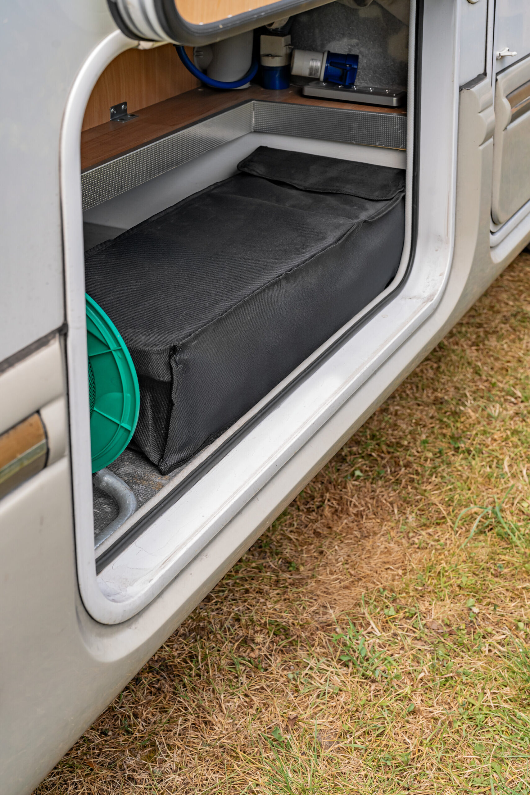 Coppia cunei livellatori e di stazionamento 8 Coppia cunei livellatori e di stazionamento - immagine 8