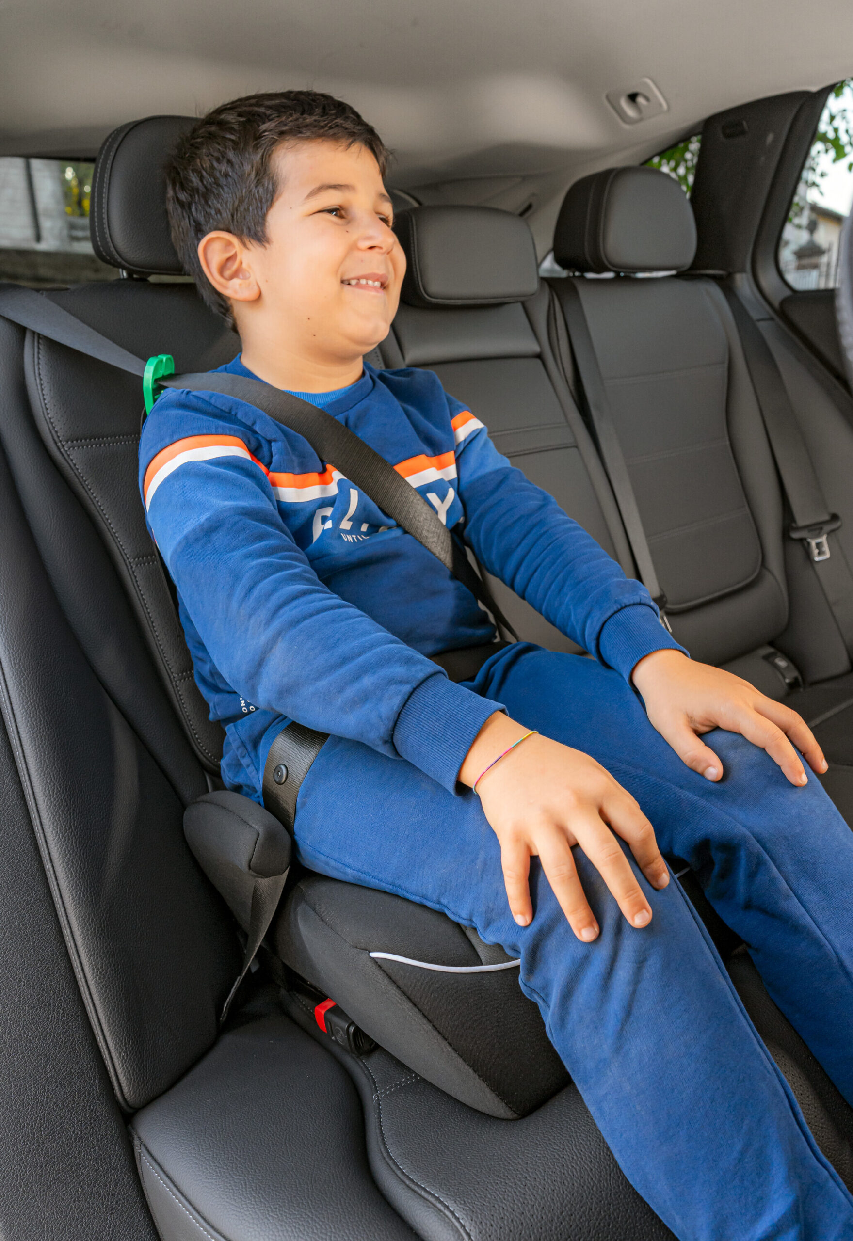 HF06, Rialzo compatibile i-Size con Isofix 9 HF06, Rialzo compatibile i-Size con Isofix - immagine 9
