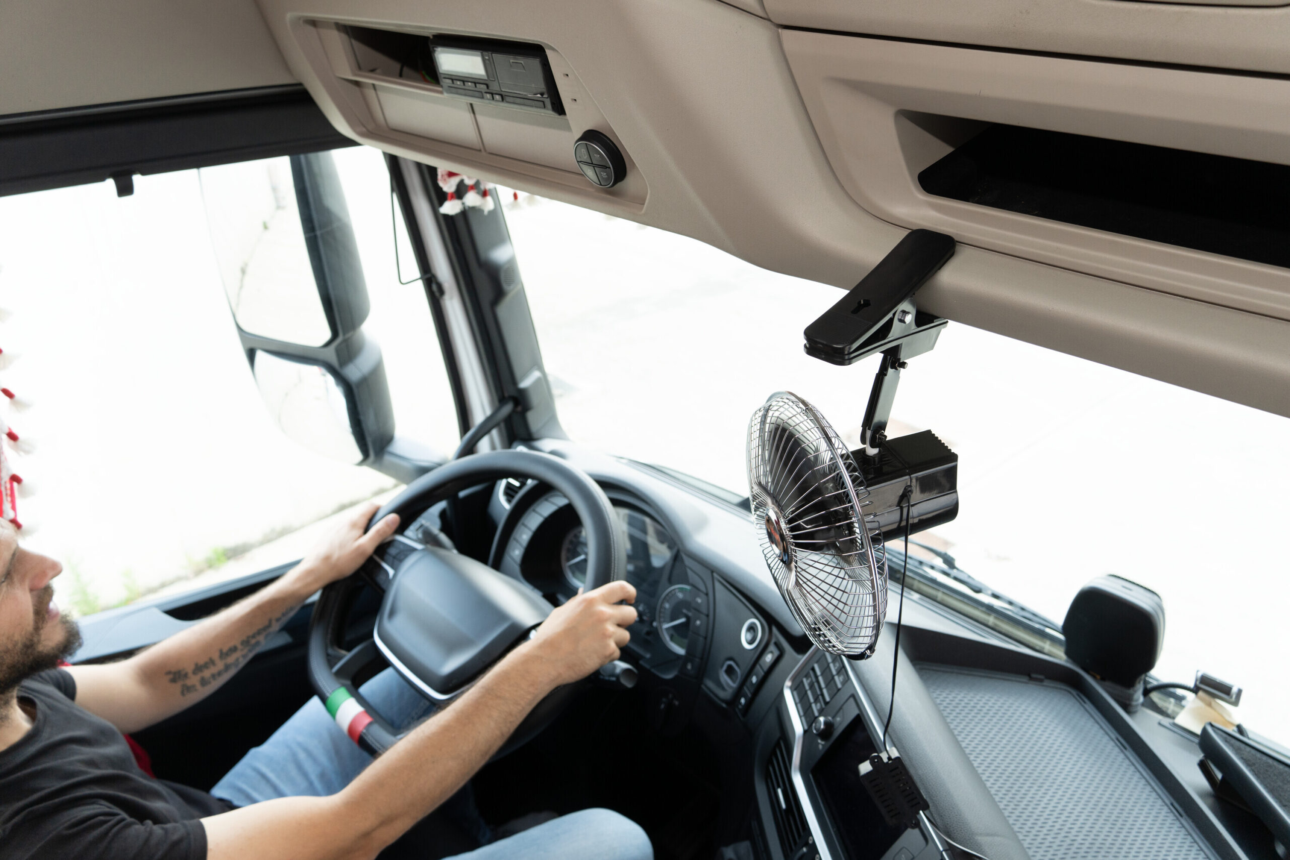 Jumbo, ventilatore oscillante Ø 10" - 24V 6 Jumbo, ventilatore oscillante Ø 10" - 24V - immagine 6