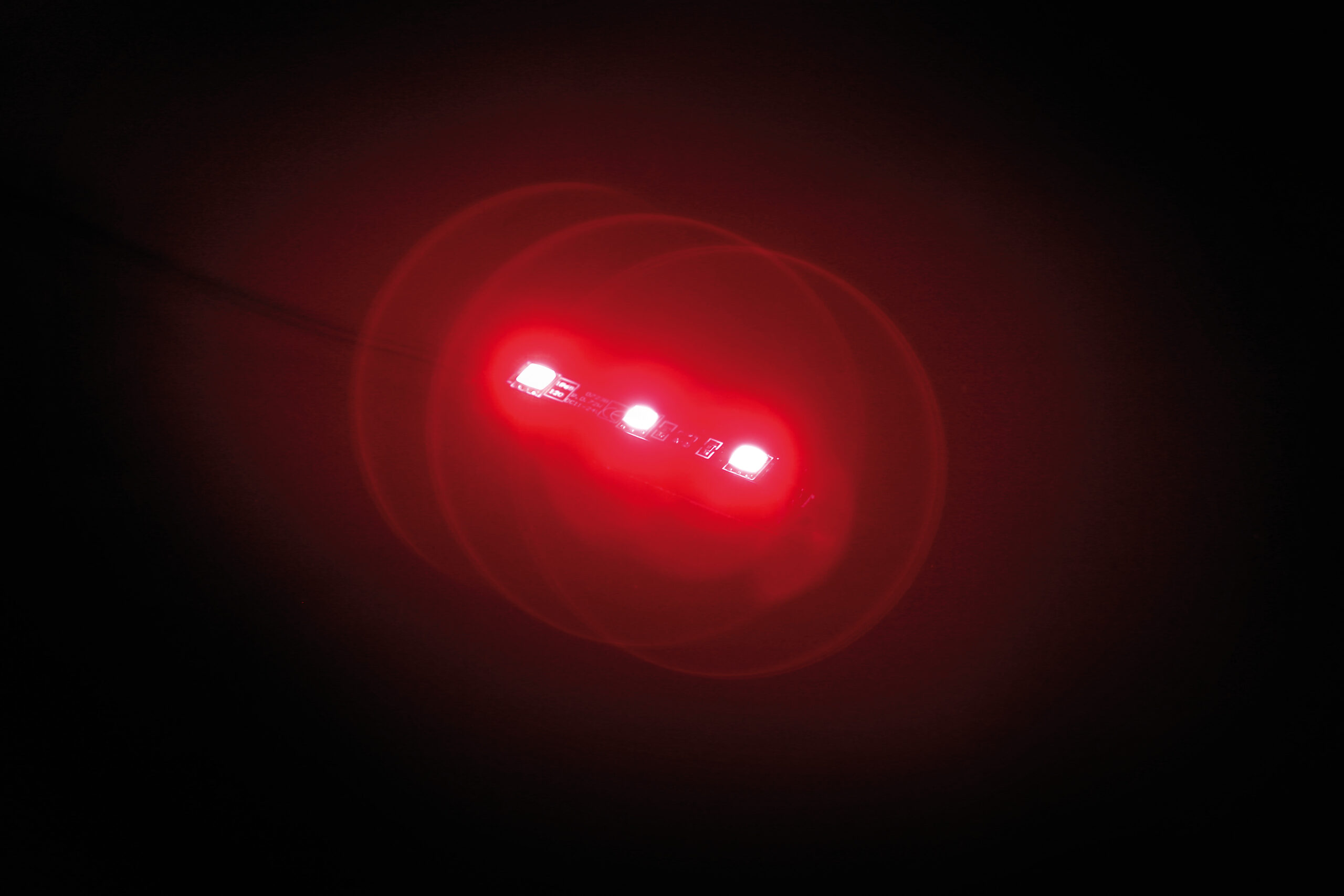 Hyper-Led Set 12x3, strisce decorative a led - 12V - Rosso 4 Hyper-Led Set 12x3, strisce decorative a led - 12V - Rosso - immagine 4